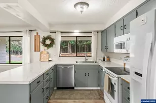 6020 Valley View Rd NE, Silverton, OR 97381 - Photo 11