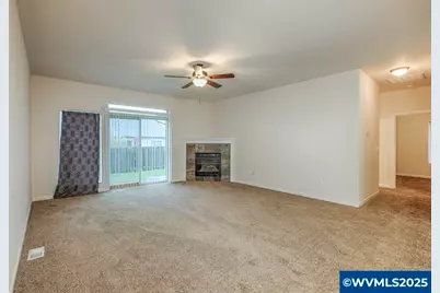 871 Mary Dr, Molalla, OR 97038 - Photo 9