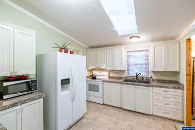 3550 Juniper St, Sweet Home, OR 97386 - Photo 11