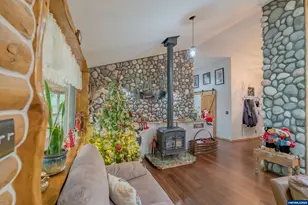 32583 Bellinger Scale Rd, Lebanon, OR 97355 - Photo 13