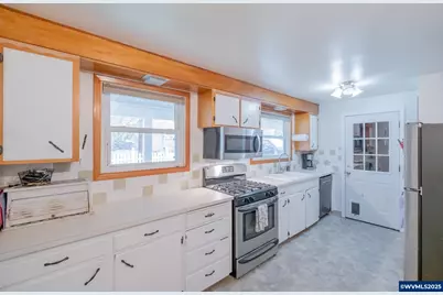 708 W High St, Stayton, OR 97383 - Photo 11