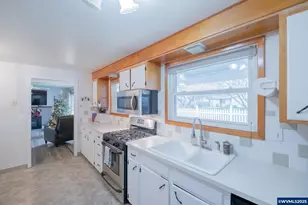 708 W High St, Stayton, OR 97383 - Photo 17