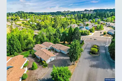 2858 Oakcrest Dr NW, Salem, OR 97304 - Photo 29