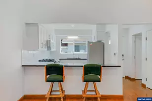 2858 Oakcrest Dr NW, Salem, OR 97304 - Photo 9