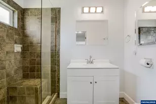 2858 Oakcrest Dr NW, Salem, OR 97304 - Photo 25