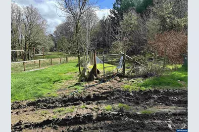 26622 Fudge Rd, Alsea, OR 97324 - Photo 3