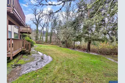 2451 Crestview Dr S, Salem, OR 97302 - Photo 31