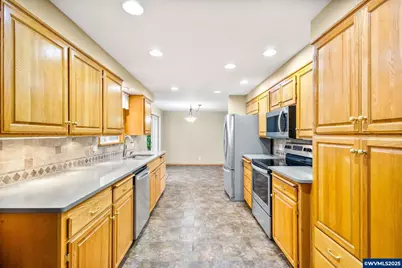 5435 Val View Dr SE, Turner, OR 97392 - Photo 9