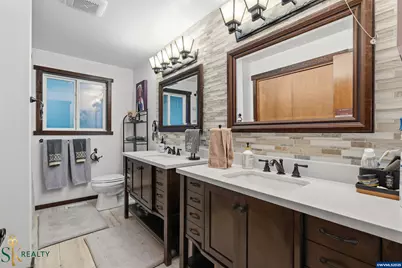 2555 NW Squire Pl, Albany, OR 97321 - Photo 29