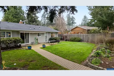 2555 NW Squire Pl, Albany, OR 97321 - Photo 35