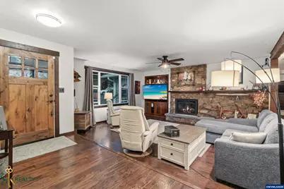 2555 NW Squire Pl, Albany, OR 97321 - Photo 13