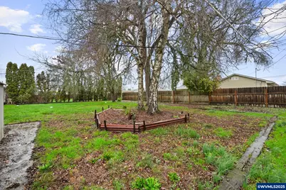2617 Fulton St SE St, Albany, OR 97322 - Photo 31