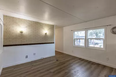 1010 Geary #1 St SE, Albany, OR 97322 - Photo 7