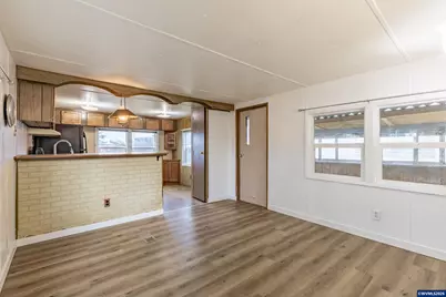 1010 Geary #1 St SE, Albany, OR 97322 - Photo 9