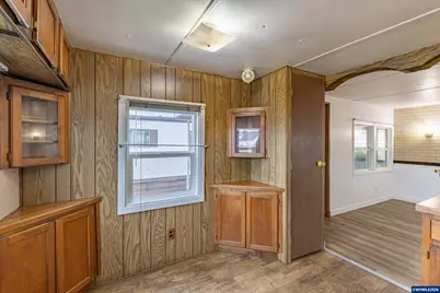 1010 Geary #1 St SE, Albany, OR 97322 - Photo 13