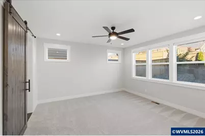 1763 York Butte Av SE, Salem, OR 97306 - Photo 17