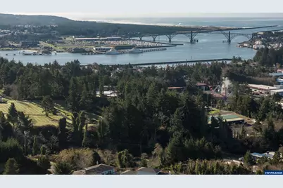 1060 NE 7th Dr, Newport, OR 97365 - Photo 49