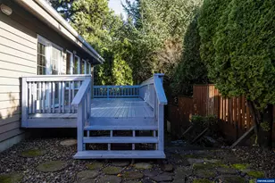 1060 NE 7th Dr, Newport, OR 97365 - Photo 43