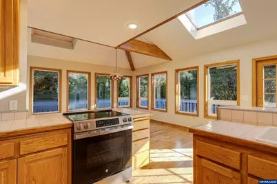 1060 NE 7th Dr, Newport, OR 97365 - Photo 17