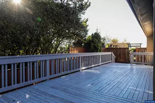 1060 NE 7th Dr, Newport, OR 97365 - Photo 41