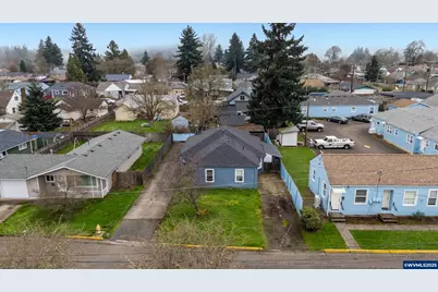 1453 (&amp;1451) Hiatt St, Lebanon, OR 97355 - Photo 5