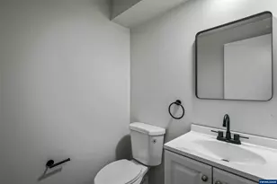 6315 Fairway Ave SE, Salem, OR 97306 - Photo 9