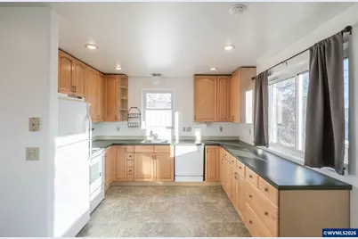 363 S 2nd St, Lebanon, OR 97355 - Photo 39