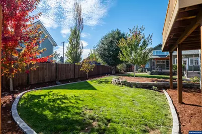 363 S 2nd St, Lebanon, OR 97355 - Photo 23