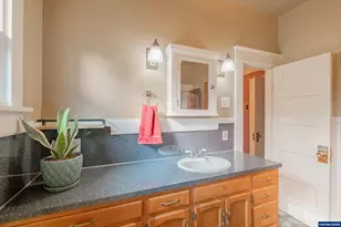 363 S Second St, Lebanon, OR 97355 - Photo 15