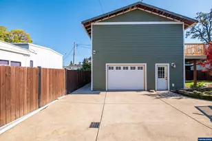 363 S Second St, Lebanon, OR 97355 - Photo 21