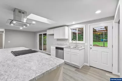 275 SE 143rd St, South Beach, OR 97366 - Photo 9