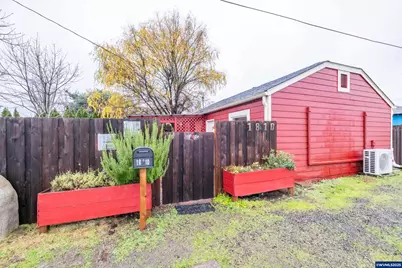 1810 Liberty St NE, Salem, OR 97301 - Photo 39