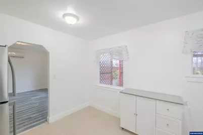 1810 Liberty St NE, Salem, OR 97301 - Photo 17