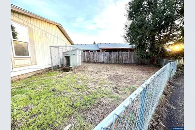 4678 La Vista Wy SE, Salem, OR 97317 - Photo 35