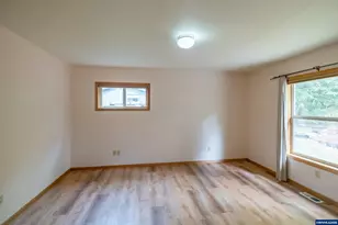 407 S 30th St, Philomath, OR 97370 - Photo 19