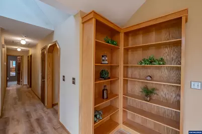 407 S 30th St, Philomath, OR 97370 - Photo 13