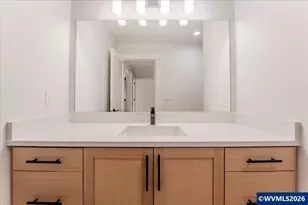 407 S 1st St, Silverton, OR 97381 - Photo 13