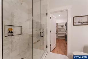 407 S 1st St, Silverton, OR 97381 - Photo 7