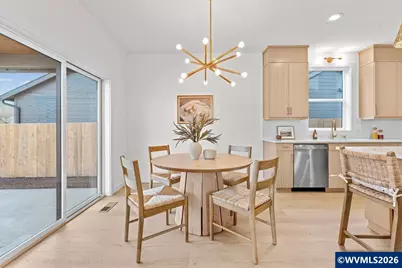 401 S 1st St, Silverton, OR 97381 - Photo 5