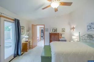 1255 NE Laurelridge St, Keizer, OR 97303 - Photo 39