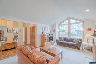 1255 NE Laurelridge St, Keizer, OR 97303 - Photo 9