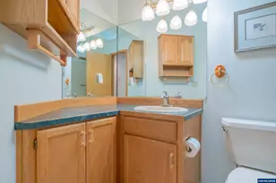 1255 NE Laurelridge St, Keizer, OR 97303 - Photo 27