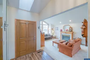 1255 NE Laurelridge St, Keizer, OR 97303 - Photo 7