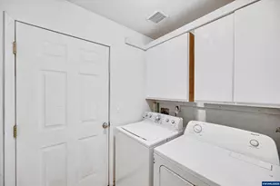 9620 Wells Landing Rd, Independence, OR 97351 - Photo 15