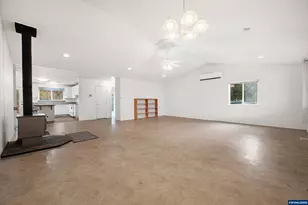 9620 Wells Landing Rd, Independence, OR 97351 - Photo 3