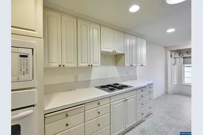 1032 Stanfield Rd, Woodburn, OR 97071 - Photo 9