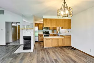 2135 Country Club Terrace, Woodburn, OR 97071 - Photo 9