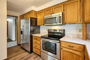 2135 Country Club Terrace, Woodburn, OR 97071 - Photo 11