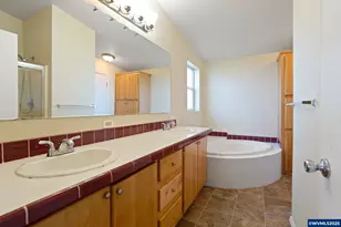 1998 Virginia Dr, Dallas, OR 97338 - Photo 37