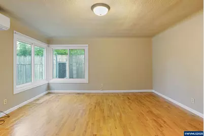 1645 McCoy Av NE, Salem, OR 97301 - Photo 7